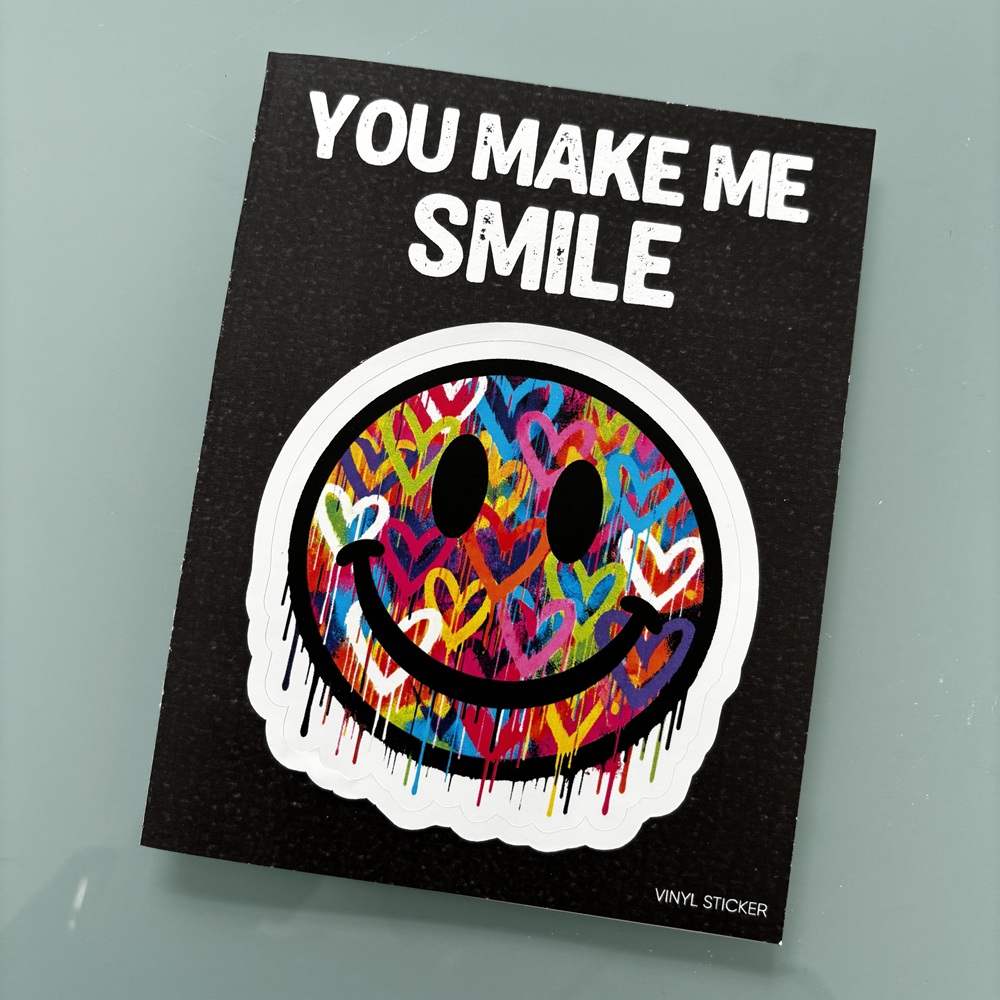STICKER FOLDED NOTECARD-SMILEY WITH HEARTS